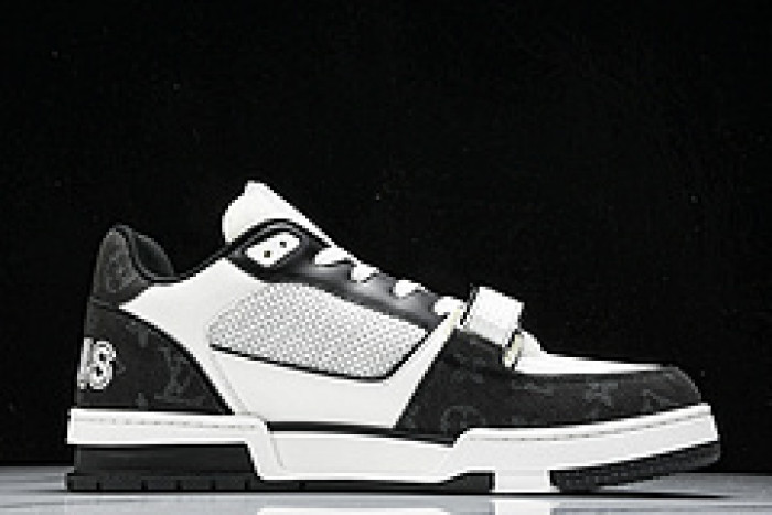 L&V SNEAKERS
