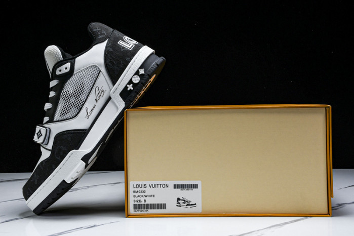 L&V SNEAKERS