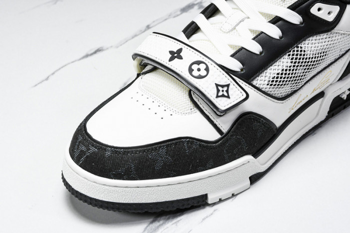 L&V SNEAKERS