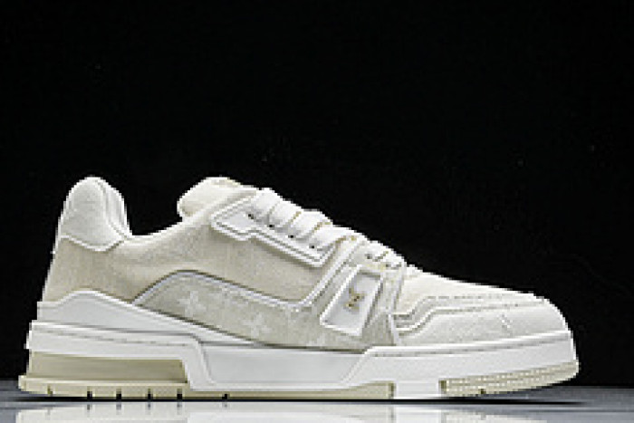 L&V SNEAKERS