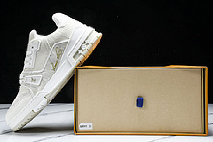 L&V SNEAKERS