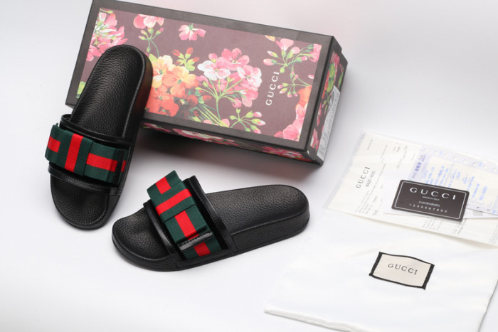G DESIGNER SLIPPERS