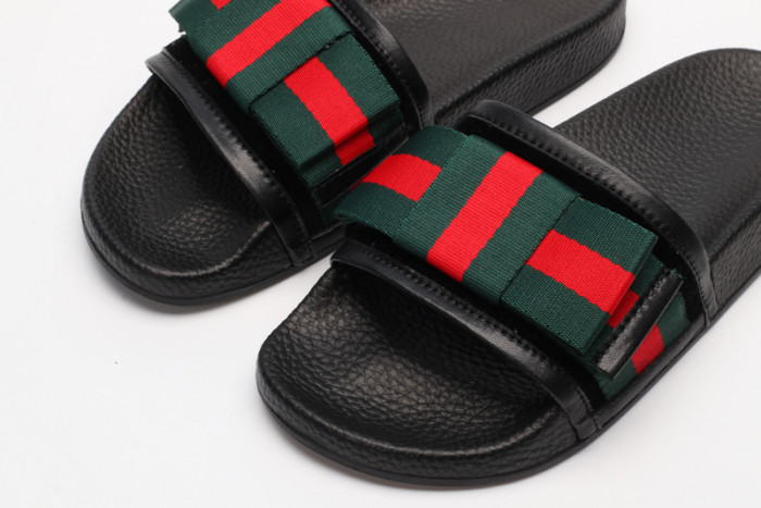 G DESIGNER SLIPPERS