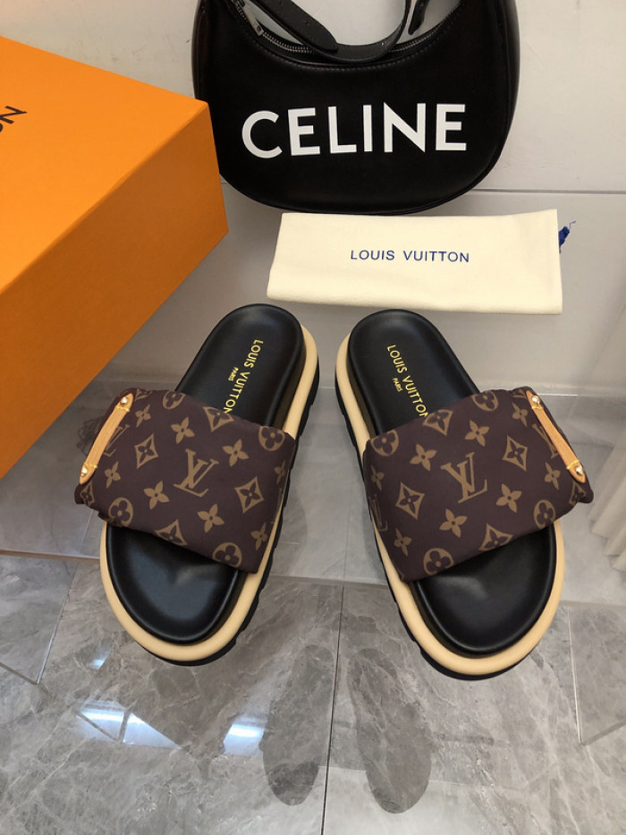 L&V SLIPPERS
