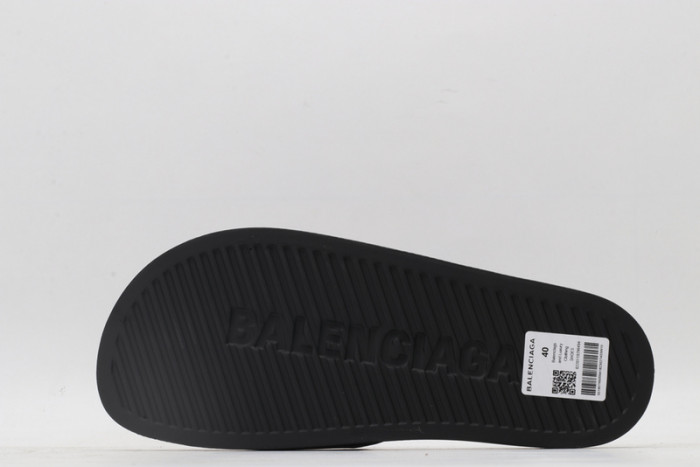 BLEN DESIGNER SLIPPERS