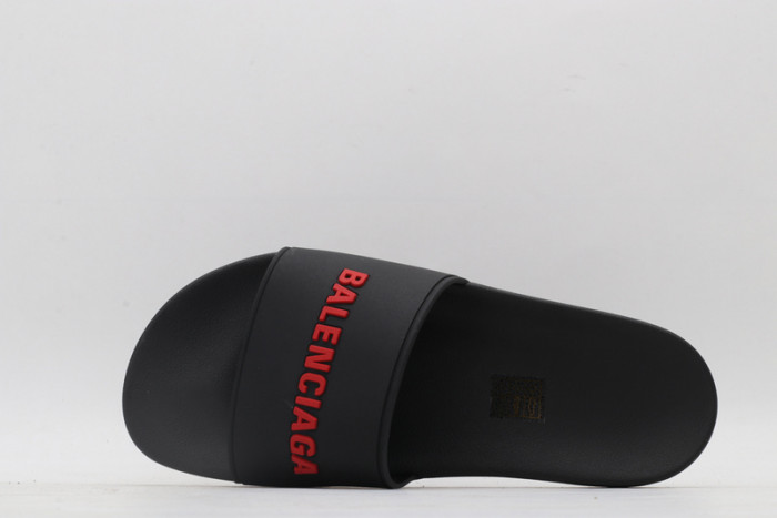 BLEN DESIGNER SLIPPERS