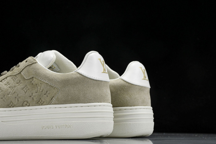 L&V SNEAKERS