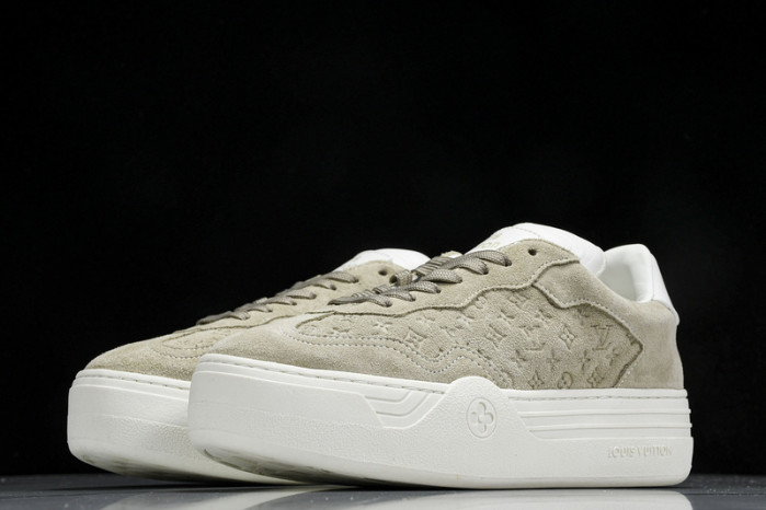 L&V SNEAKERS