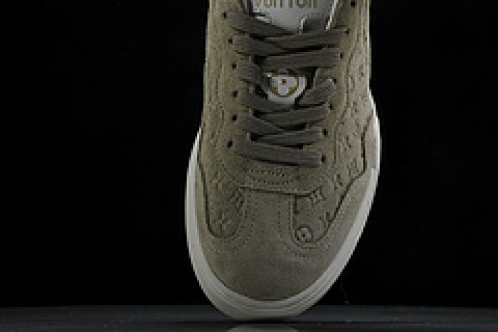 L&V SNEAKERS