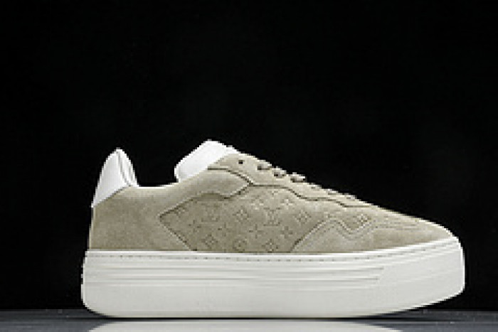 L&V SNEAKERS