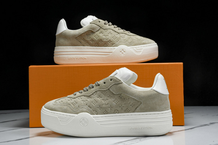 L&V SNEAKERS