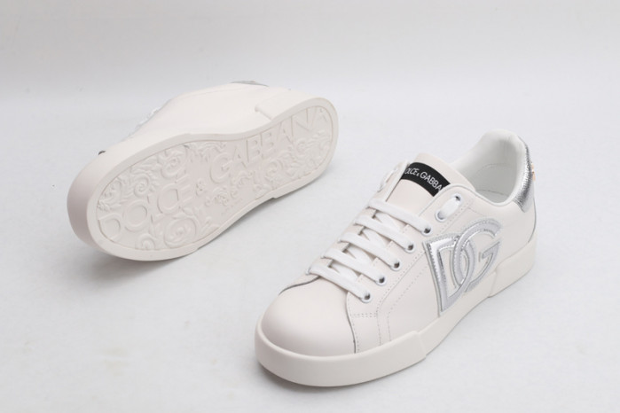 DG sneaker