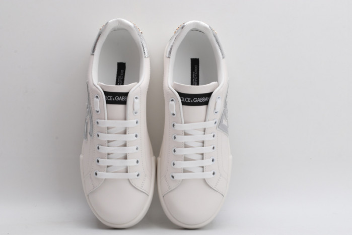 DG sneaker