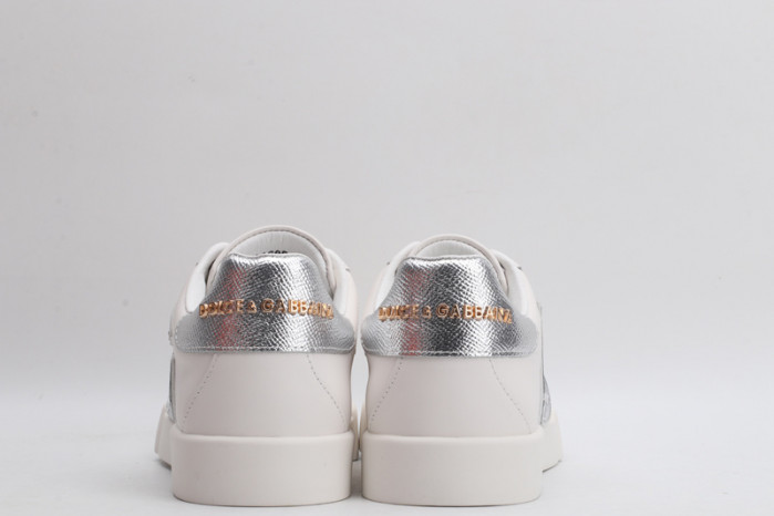 DG sneaker