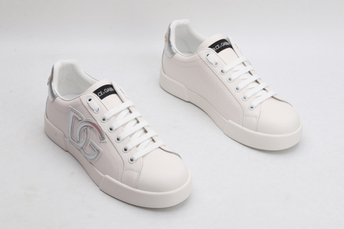 DG sneaker