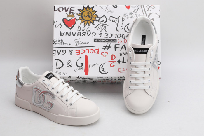 DG sneaker