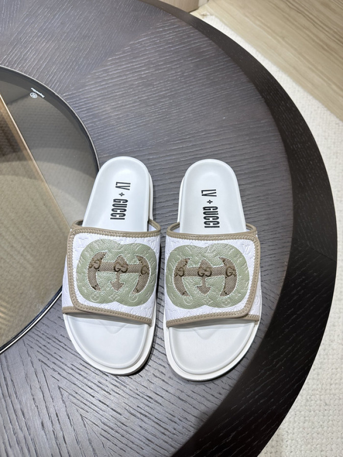 G DESIGNER SLIPPERS