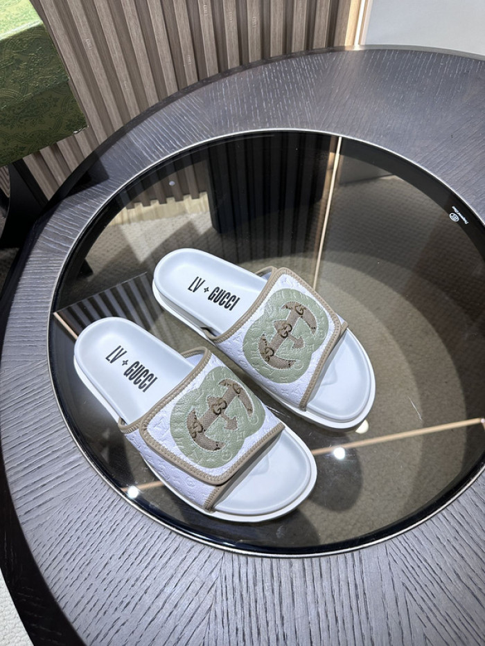 G DESIGNER SLIPPERS