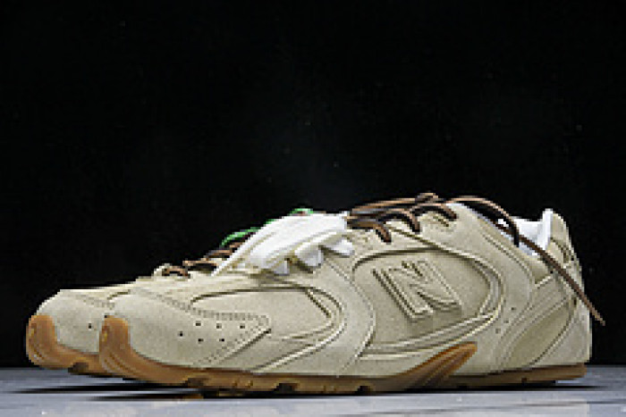 New Balance Miu