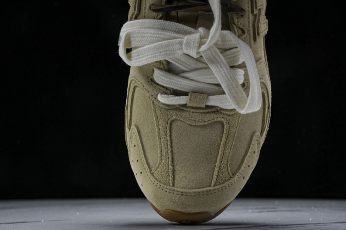 New Balance Miu