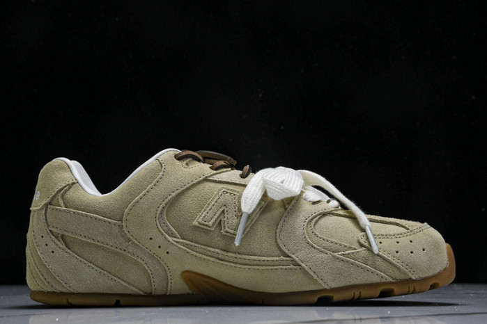 New Balance Miu