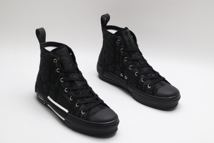 DI*O*R B23 PANKICK