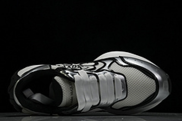 Alexander McQueen sneaker