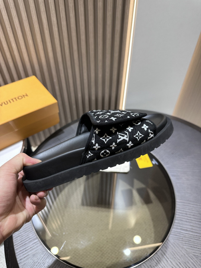 L&V SLIPPERS