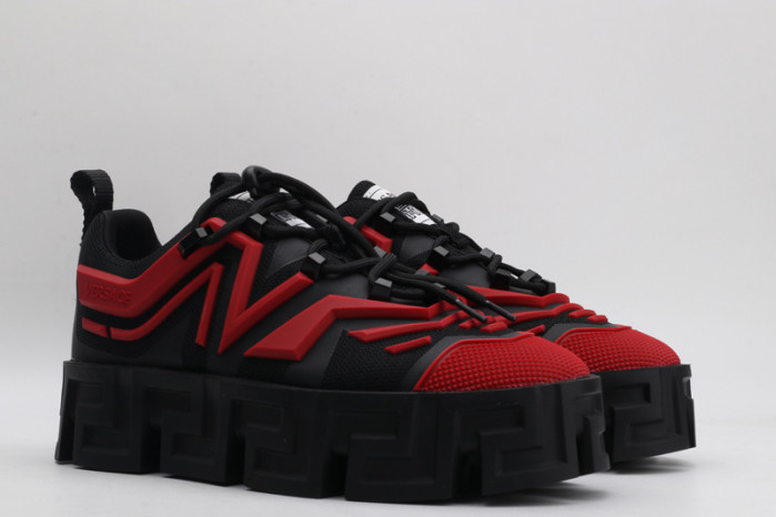 VER DESIGNER SNEAKERS