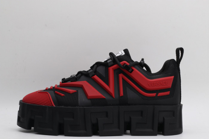 VER DESIGNER SNEAKERS