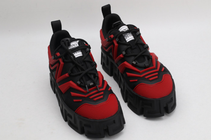 VER DESIGNER SNEAKERS