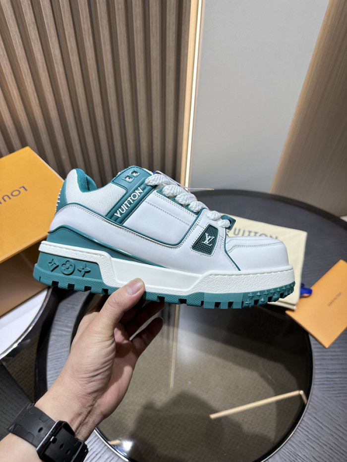 L&V SNEAKERS