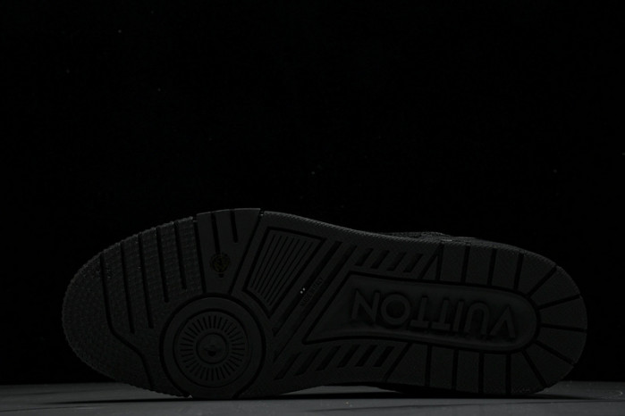 L&V SNEAKERS