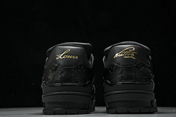 L&V SNEAKERS