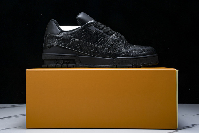 L&V SNEAKERS