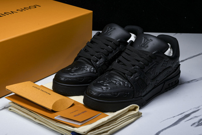 L&V SNEAKERS