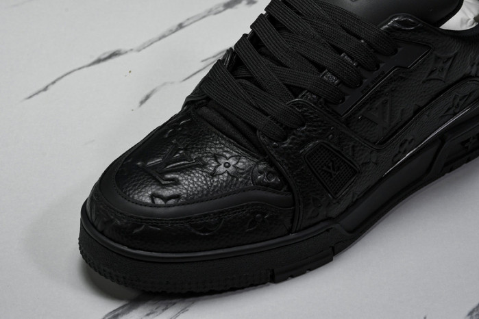 L&V SNEAKERS
