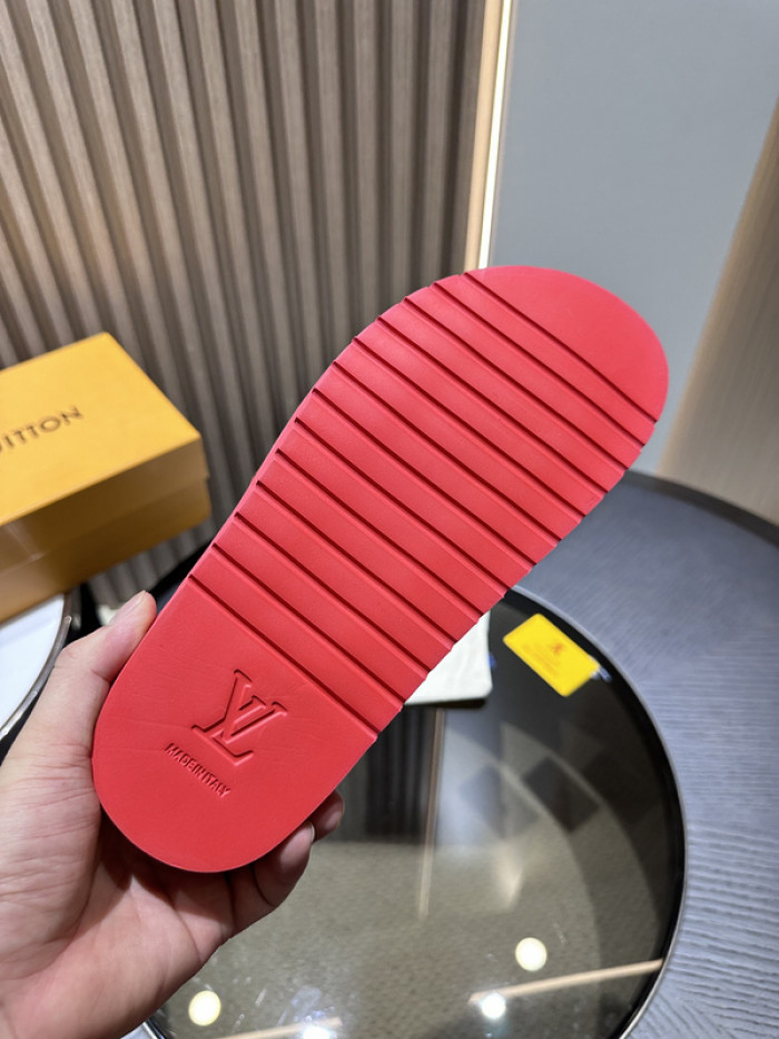 L&V SLIPPERS