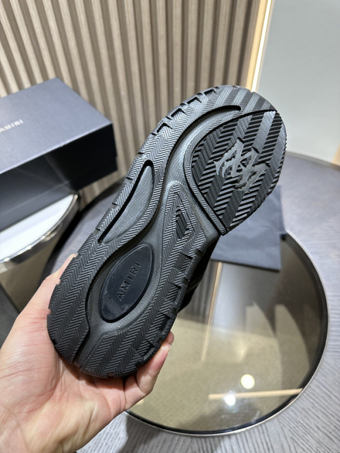 AM1R1 SNEAKERS