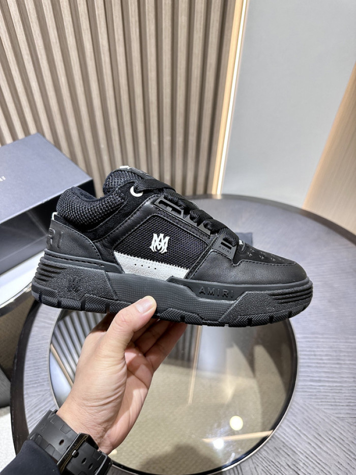 AM1R1 SNEAKERS