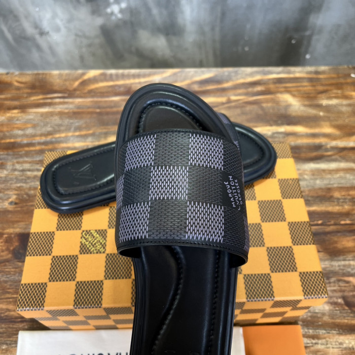 L&V SLIPPERS