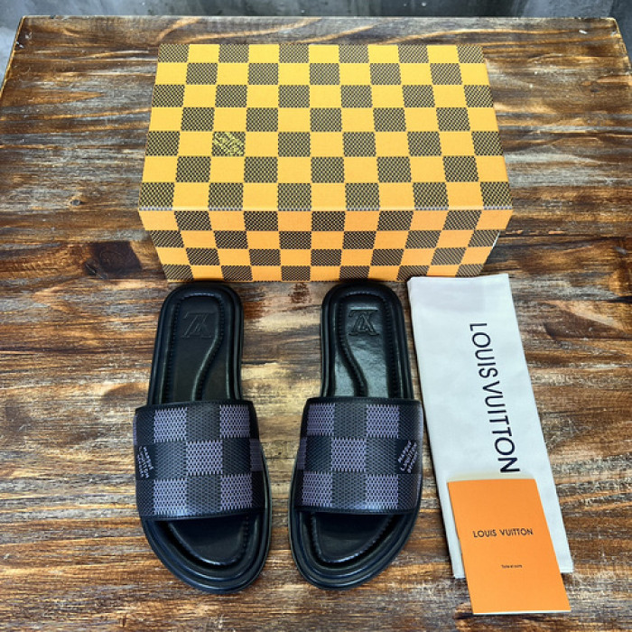 L&V SLIPPERS
