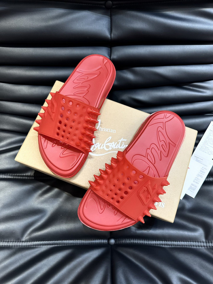 CL SLIPPERS