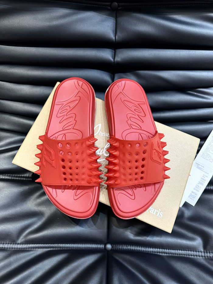CL SLIPPERS