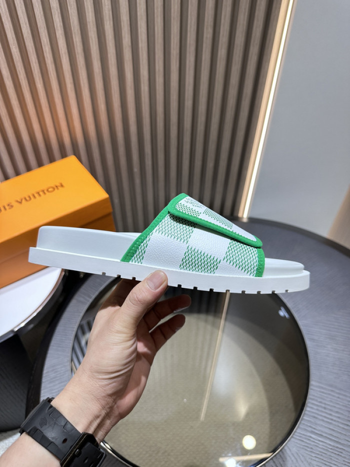L&V SLIPPERS