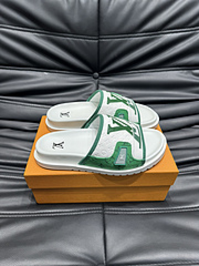L&V SLIPPERS