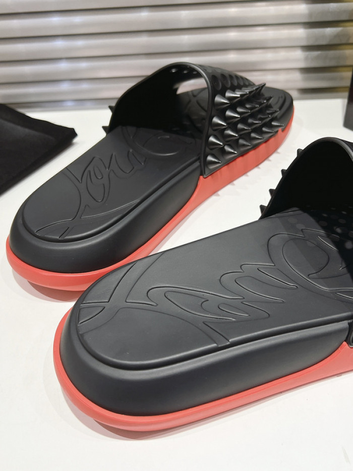 CL SLIPPERS