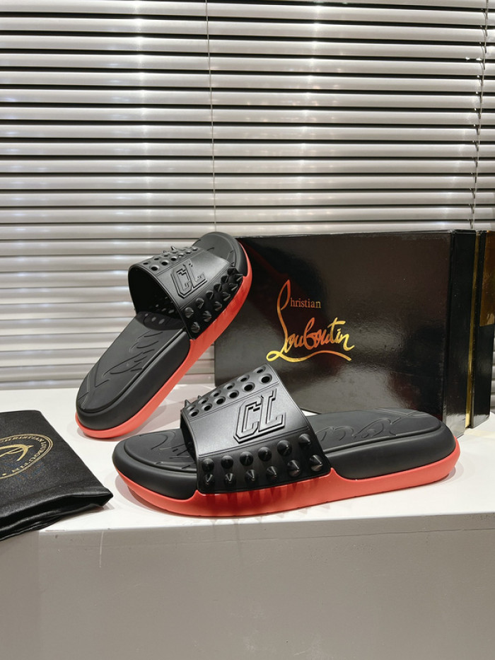 CL SLIPPERS