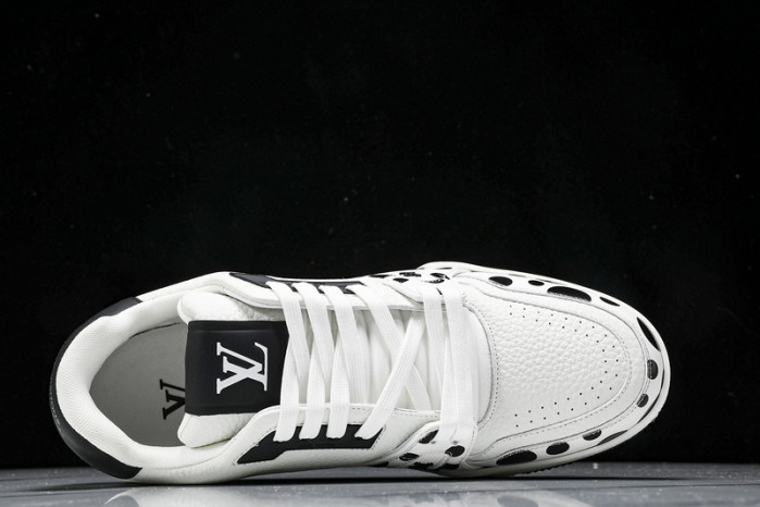L&V SNEAKERS