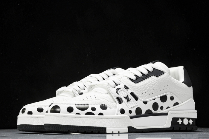 L&V SNEAKERS